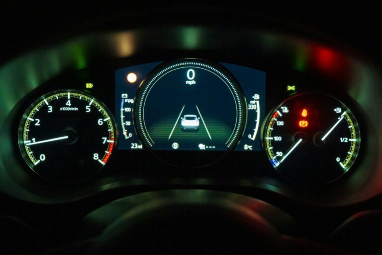 Dashboard Warning Lights Guide: What Do They Mean and Is It Safe to Drive?